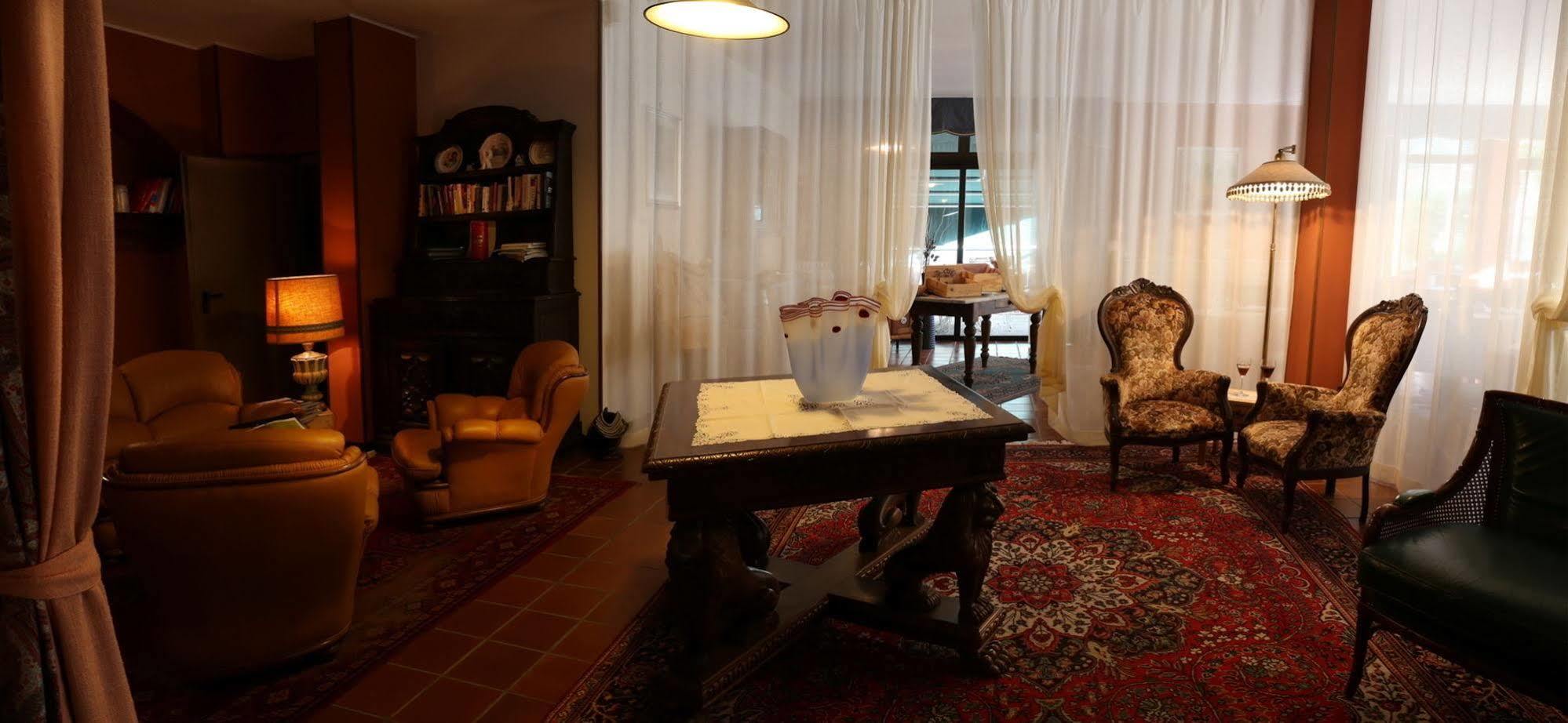 Villa San Carlo Cortemilia Ngoại thất bức ảnh